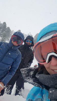 Ein Team im Schnee